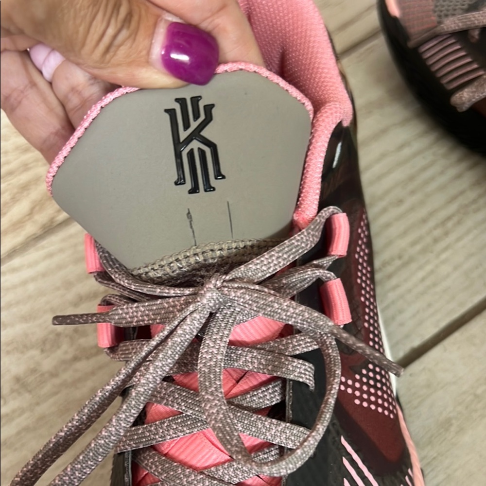 Nike Kyrie Flytrap - image 6